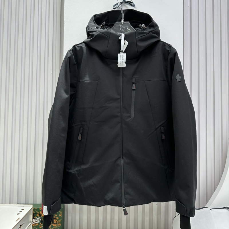 Ba*len*cia*ga down coat